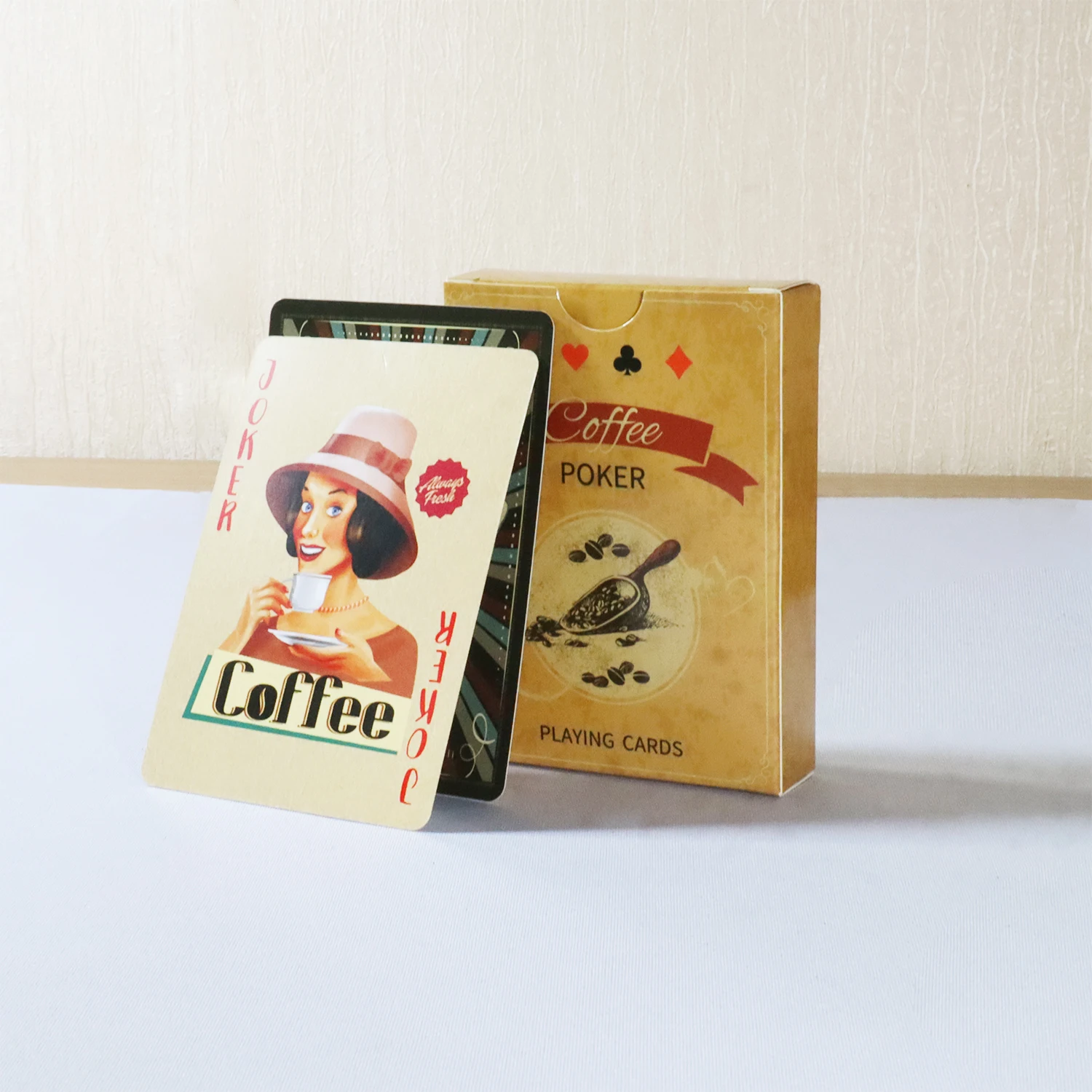 Coffee Paper Playing Cards Vin - Book Party Games recension och pris